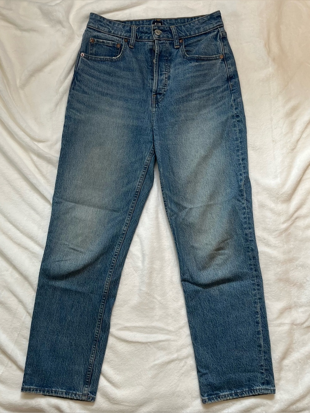 GAP 4/27 Curvy Cheeky Straight Jeans Button Fly High Rise Medium Wash Denim